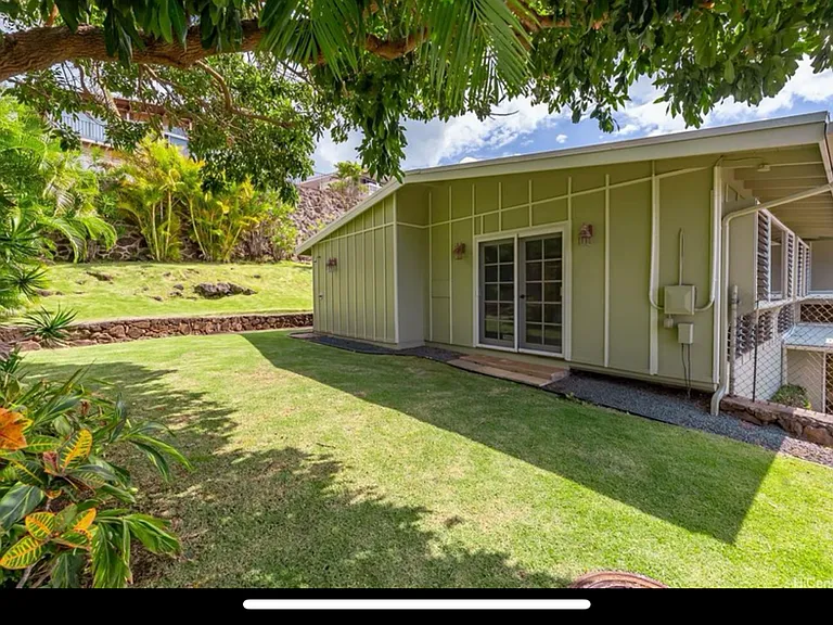 1431 Kamole St — Photo 6