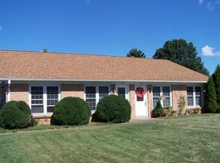 228-230 Courchelle Dr, Nicholasville, KY 40356