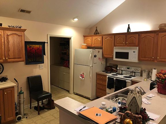 4th image of 2238 William T Cir