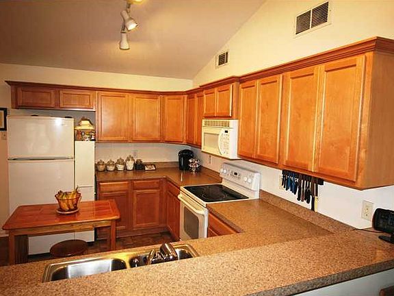 5th image of 69 Shadow Hills Ln