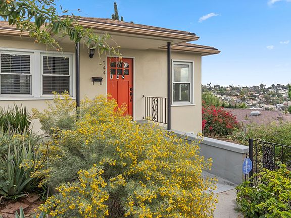 4th image of 744 Onarga Ave