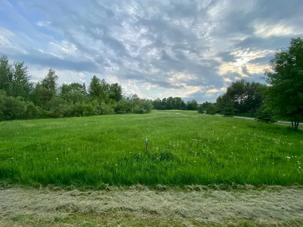 Dogwood Dr, Warroad, MN 56763