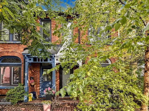 5 Collahie St, Toronto, ON M6J 1T6