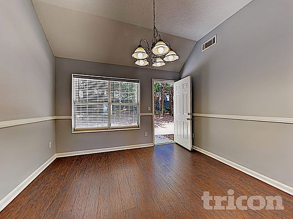 5th image of 416 Hillandale Park Dr