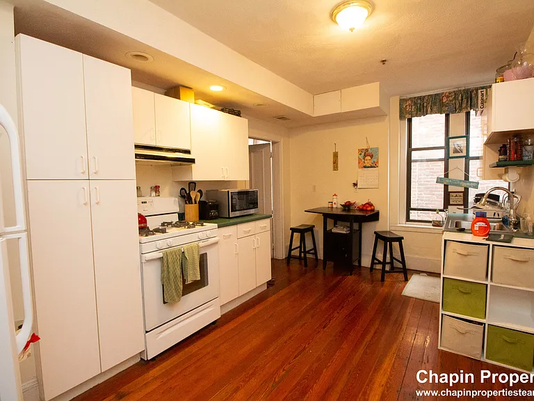 209 Washington St #4 — Photo 10