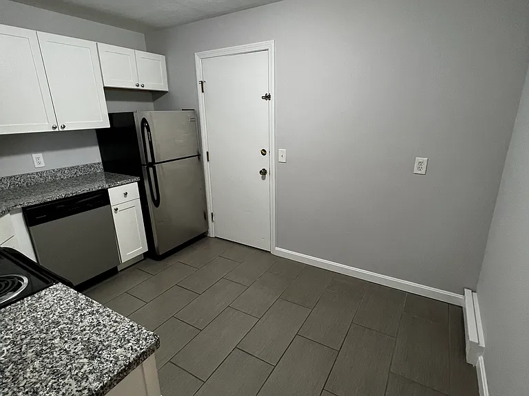 80 Locust Avenue — Photo 38