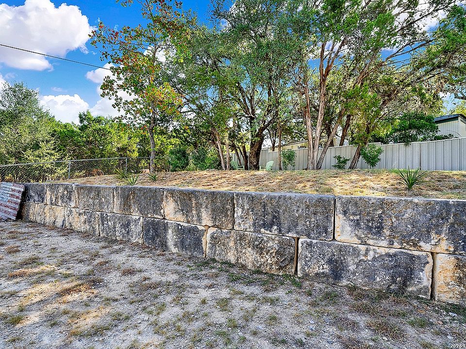 2nd image of 735 Balsa LOT 181