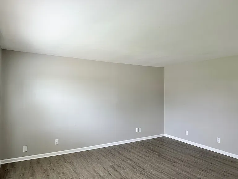 2030 Kevin Dr — Photo 8