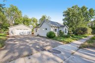 6th St N-S2609-005.jpg