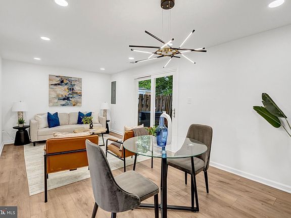 4th image of 8079 Steeple Chase Ct