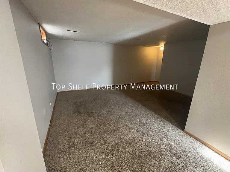 6402 Lincoln Ave — Photo 7