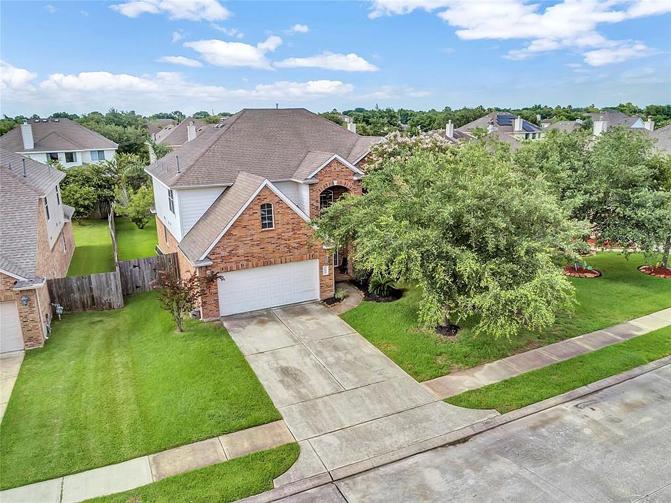 1st image of 10111 Erin Glen Way