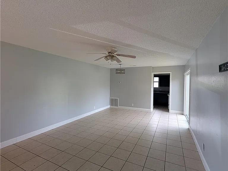 2004 Cypress Pl #A — Photo 4