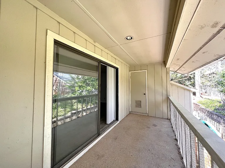 2248 Runnymeade Rdg — Photo 7