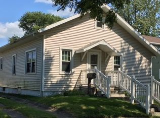 228 N Lakeview St, Culver, IN 46511