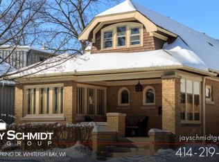 4055 N Larkin St, Shorewood, WI 53211