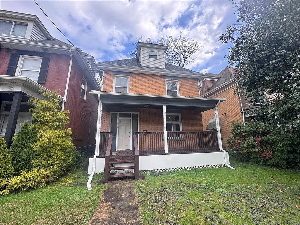 3 bed, 1746 sqft, $1,300 — Photo 1