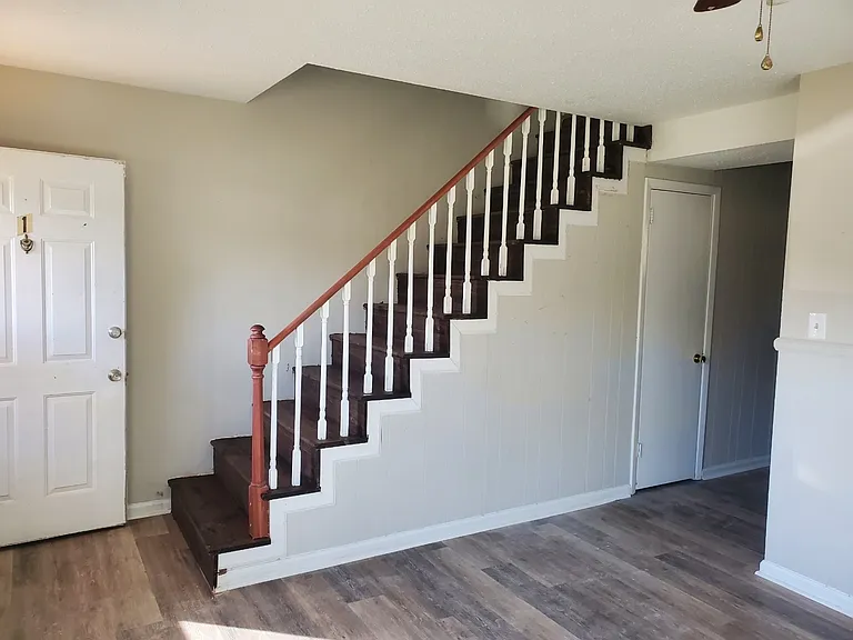 19 Berkley Ave #1 — Photo 5