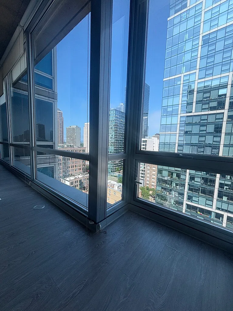 2 bed, 1060 sqft, $3,450 — Photo 3