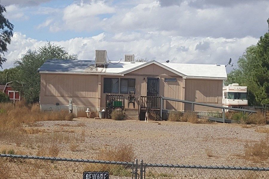 1st image of 4000 S Calico Ln