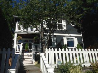 5217 39th Ave NE, Seattle, WA 98105
