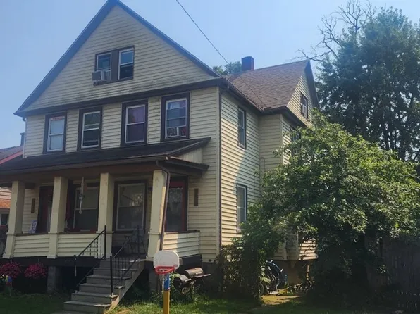 1850 E 32nd St, Lorain, OH 44055