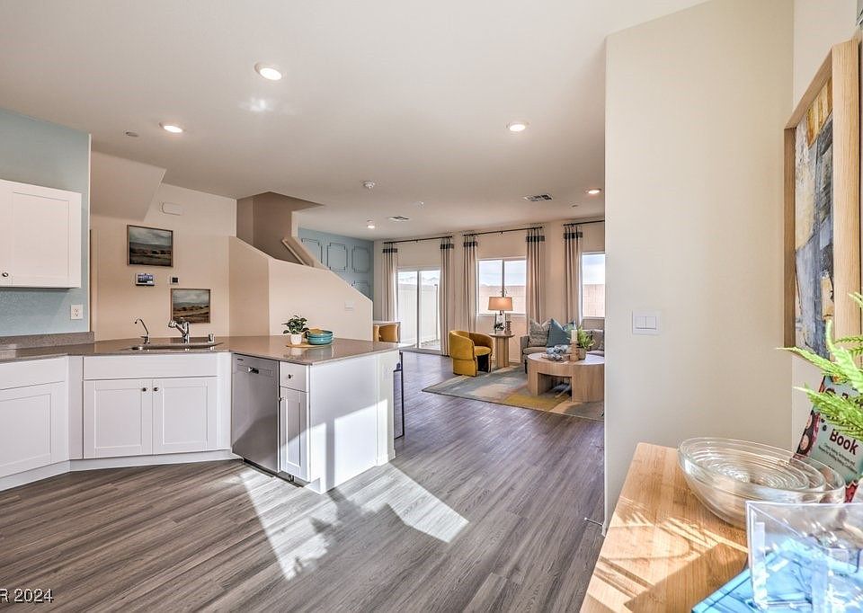 1st image of 7945 Aurora Sky St #642