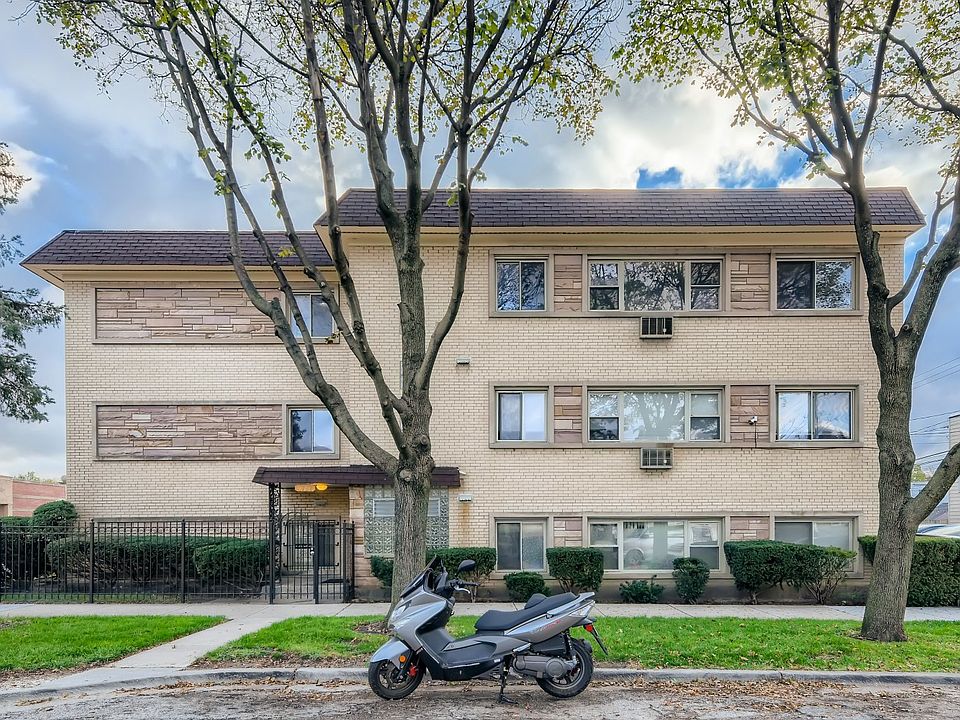 1st image of 4757 N Keeler Ave APT 303