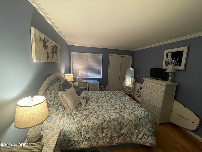 330 Shore Dr #24 — Photo 8