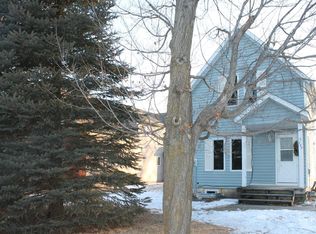 725 S Golf Course Rd, Forest City, IA 50436