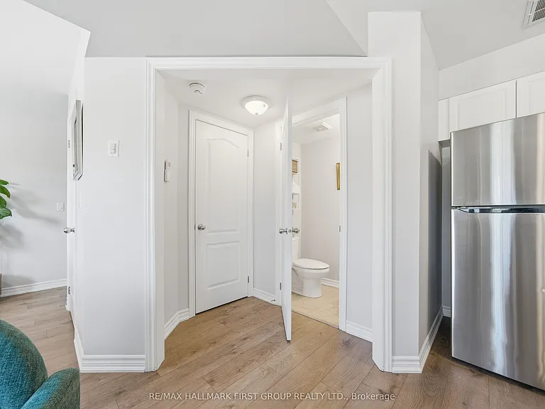 430 Lonsberry Dr #109 — Photo 15