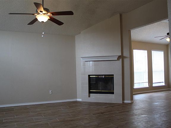 4th image of 1220 Brookvalley Dr