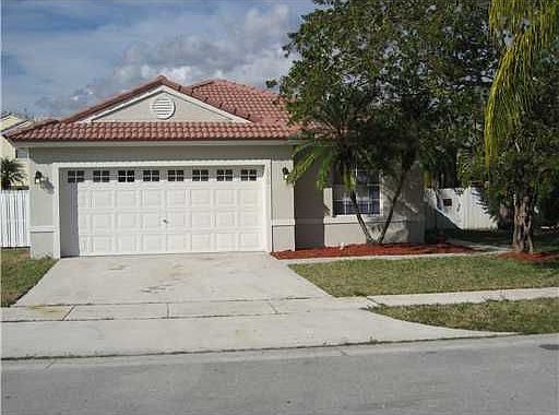 1st image of 1010 NW 190th Ave
