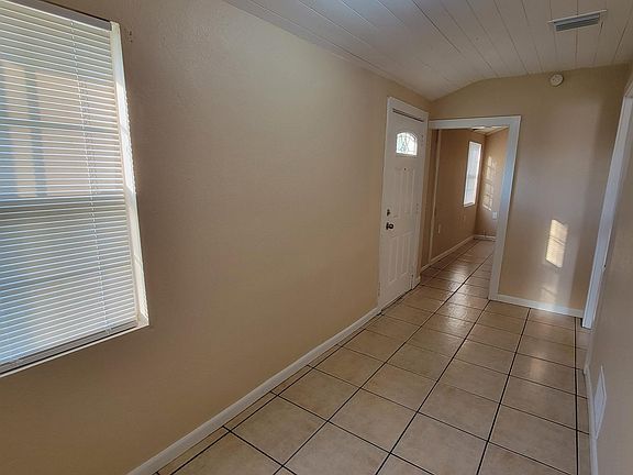 3rd image of 2790 41st Ave N