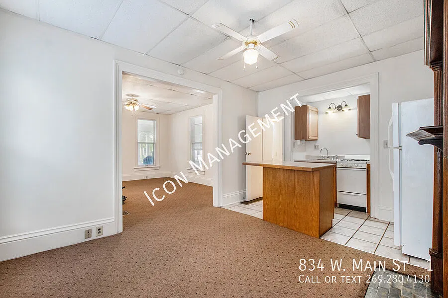 834 W Main St — Photo 4