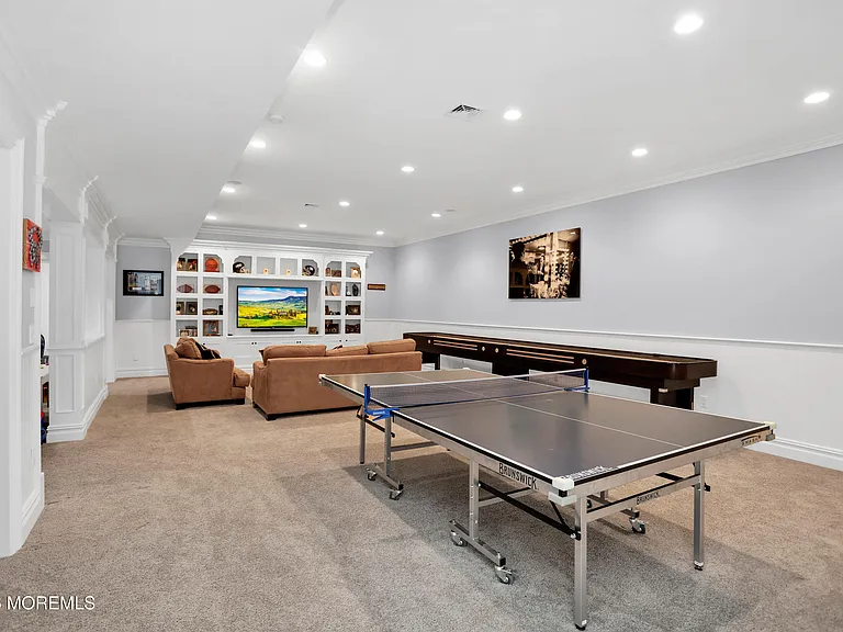 101 Tuttle Ave — Photo 47