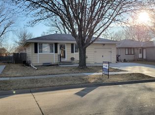 3432 N Miller Rd, Lincoln, NE 68521