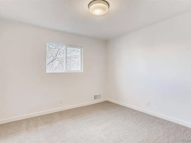 1502 Chambers Dr — Photo 14