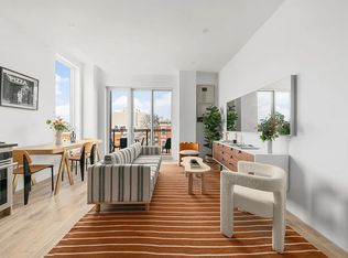 136 14th St APT 3A, Brooklyn, NY 11215