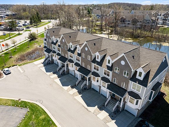 4th image of 2535 W Towne St