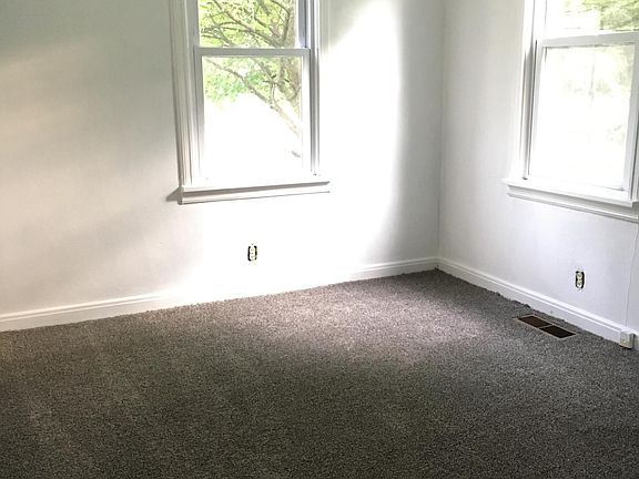 2nd image of 1308 Evans Ave