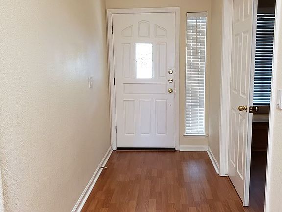 3rd image of 108 Van Winkle Ct