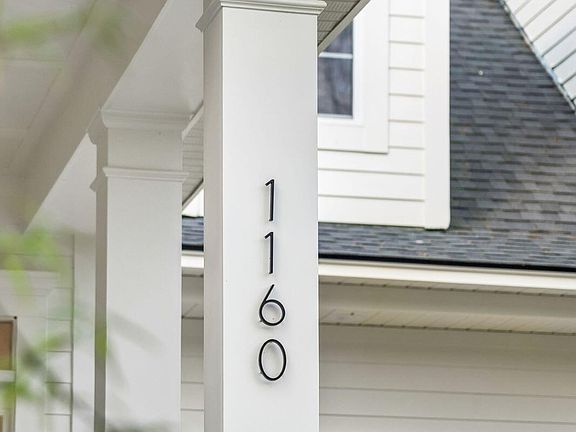 3rd image of 1160 Blakeway St