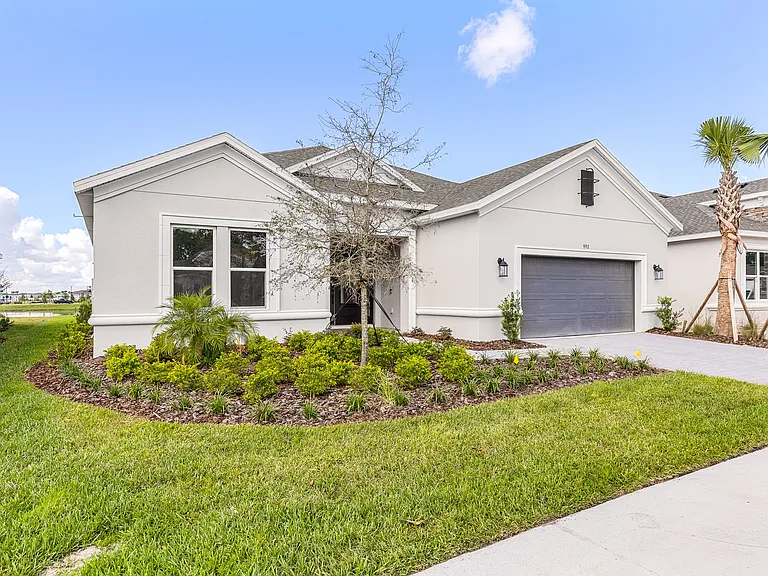 992 Tassleflower Trl — Photo 2