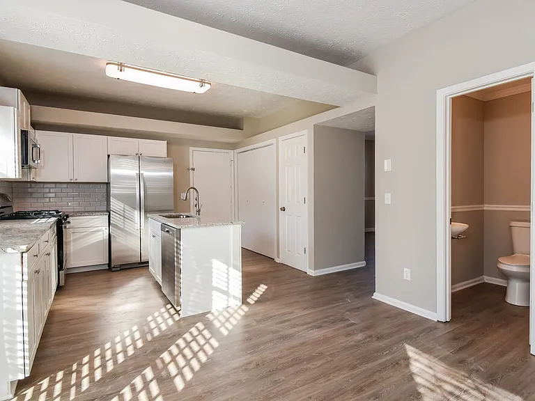2282 Martingale Ln — Photo 8