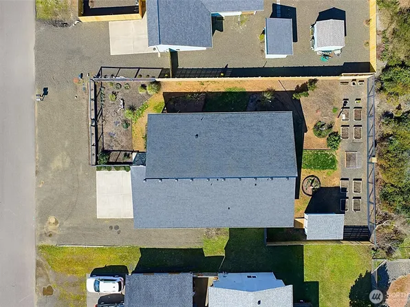 1298 Storm King Avenue SW, Ocean Shores, WA 98569