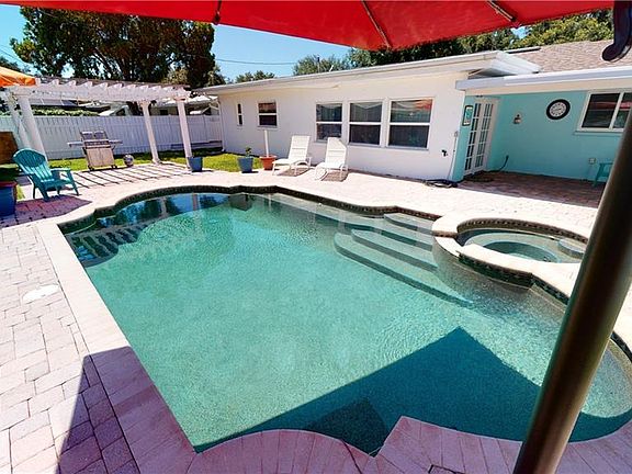 4th image of 2253 Morningside Dr