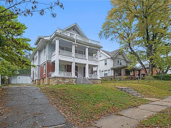 3rd image of 306 Spruce Ave