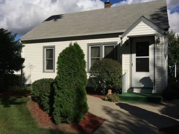 308 S Washington St, Bloomfield, NE 68718