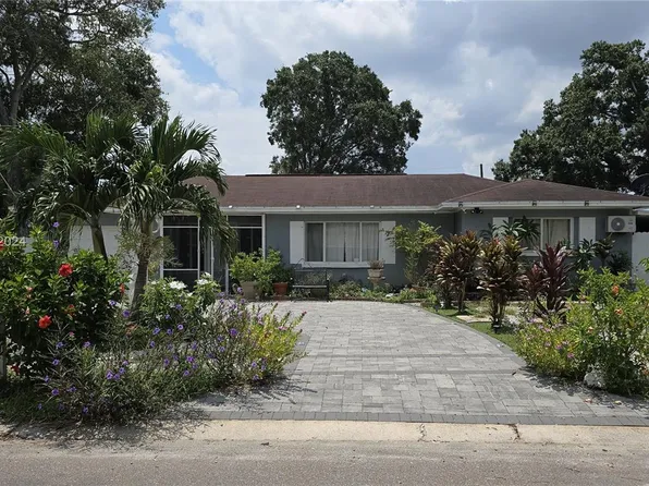 1875 Harding St, Clearwater, FL 33765